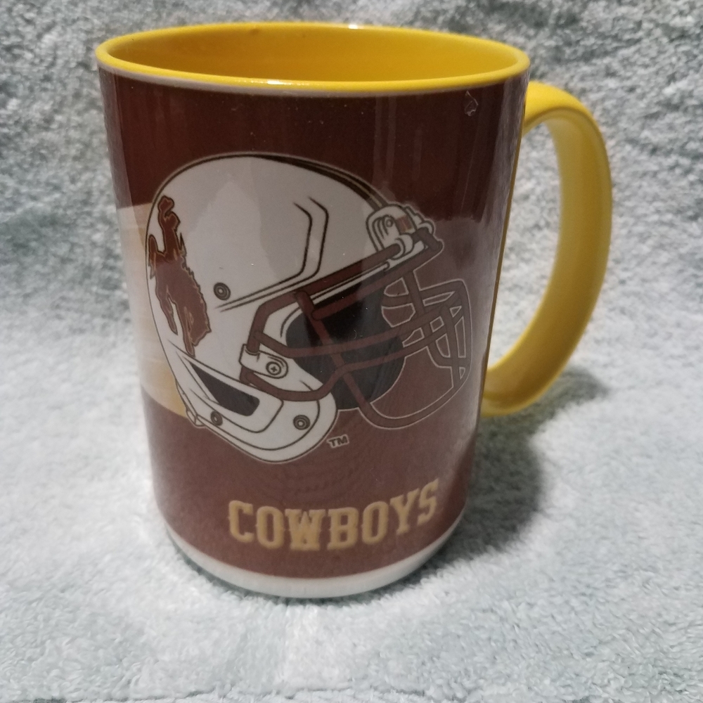 New NCAA University of Wyoming Cowboys  Mug